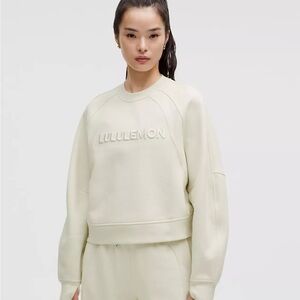 Lululemon Cream Embroidered Logo Sweatshirt size XS/S